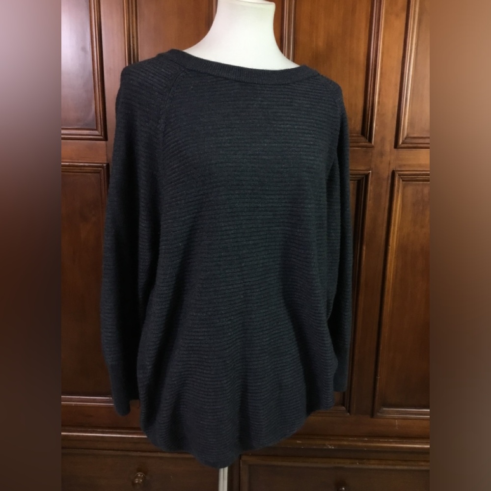 Jacqueline DeYong Women’s Sweater Loose Fit Size Medium Dusty Blue Gorgeous Lknw